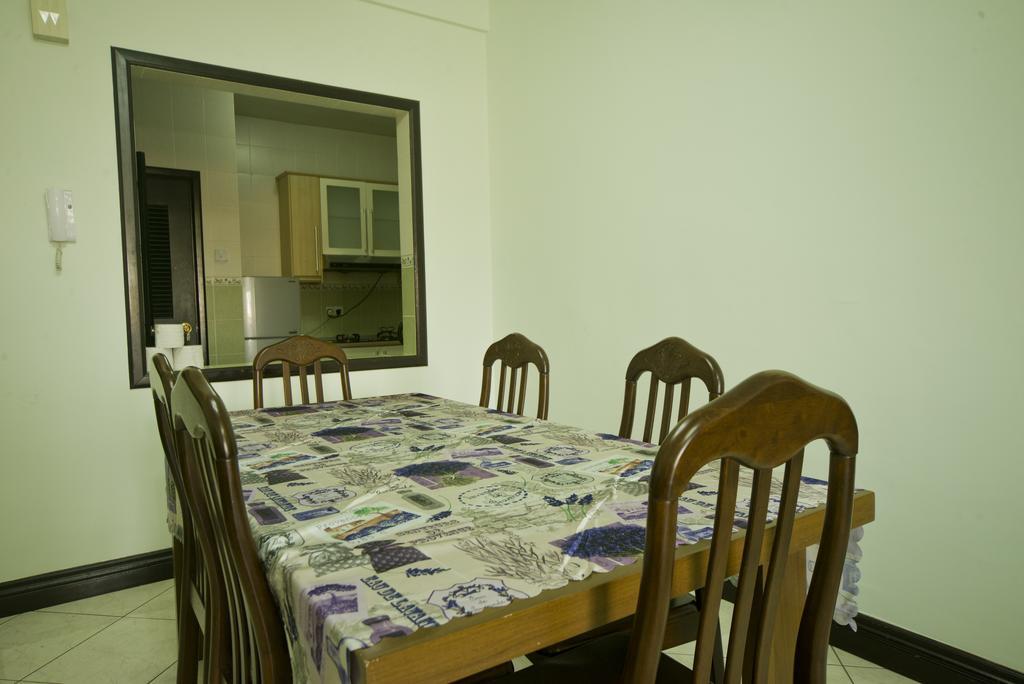 Nana Marina Court Appartement Kota Kinabalu Buitenkant foto