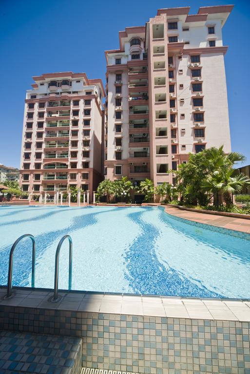 Nana Marina Court Appartement Kota Kinabalu Buitenkant foto
