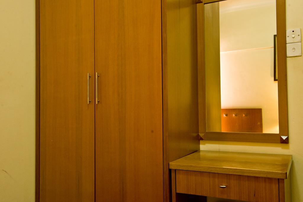 Nana Marina Court Appartement Kota Kinabalu Buitenkant foto