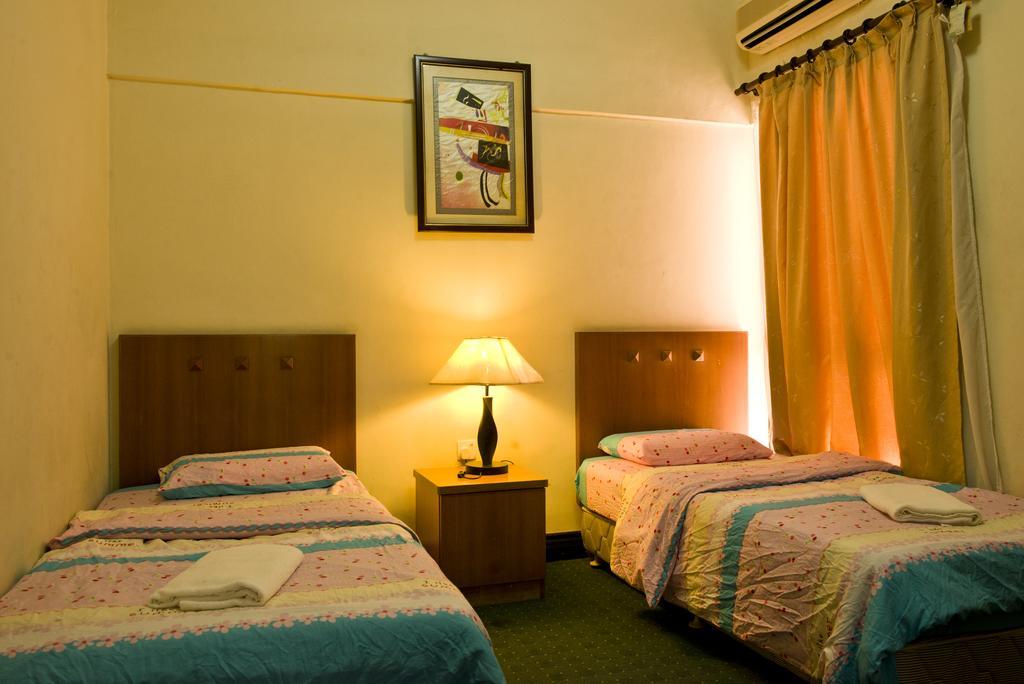 Nana Marina Court Appartement Kota Kinabalu Buitenkant foto